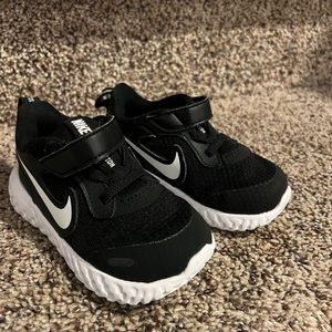TODDLER SHOES